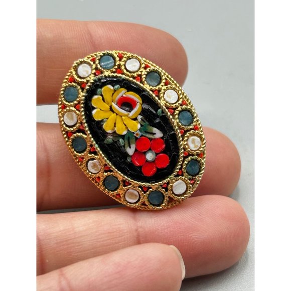 Vintage Italian Mosaic Brooch Red & Yellow Flowers Oval Shaped Gold Tone Metal - Picture 5 of 6